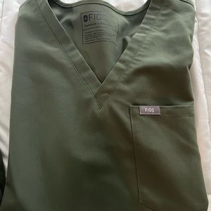 Olive Green Figs top